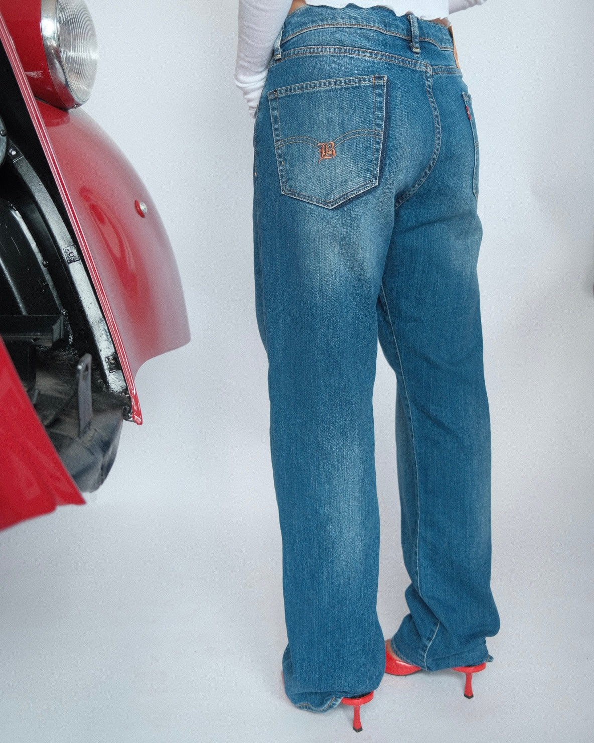 B JEANS
