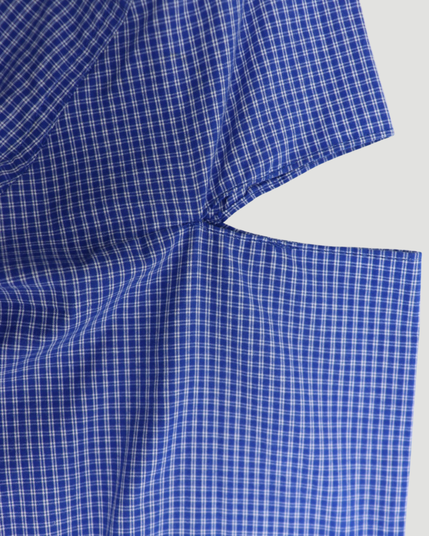 CUT OUT SHIRT