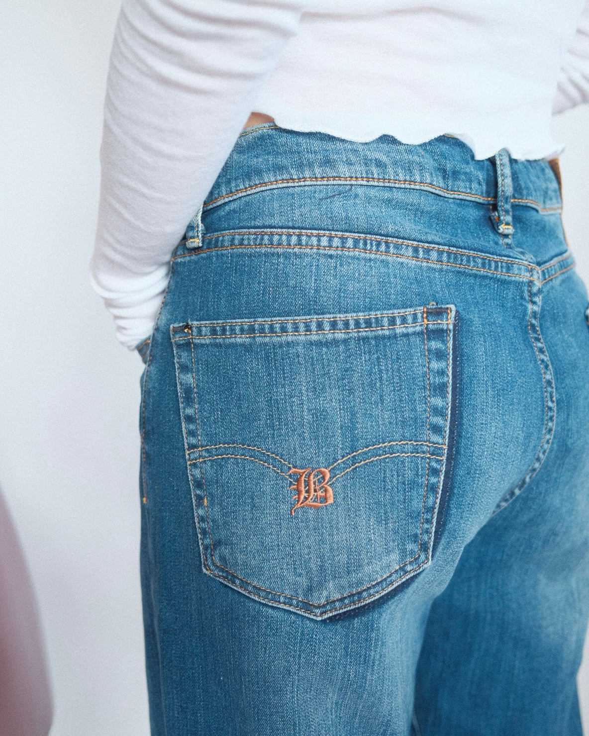 B JEANS